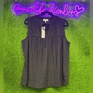 Gilli black front slit sleeveless top